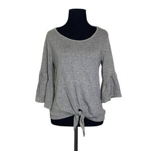 Caution to the wind gray 3/4 bell sleeves front knot top size Medium
